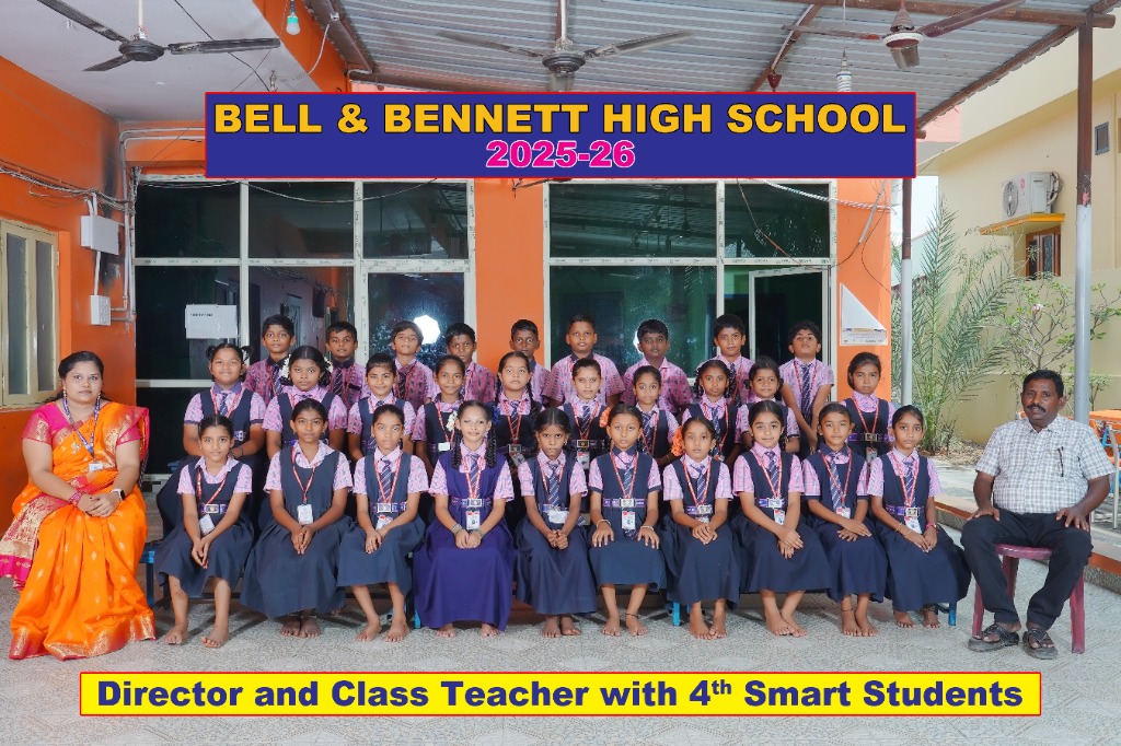 Director and Class Teacher with 4th Smart Students